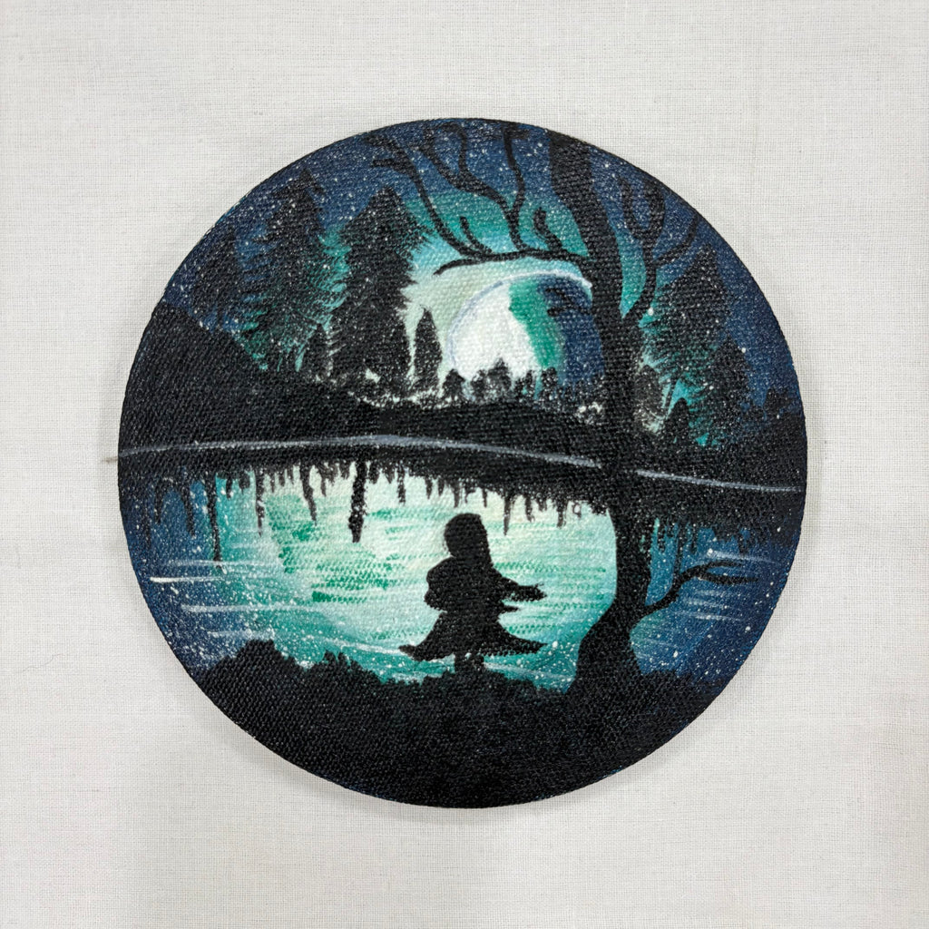 Mystical Aurora Borealis Round Canvas Painting – Cosmic Northern Lights Wall Art